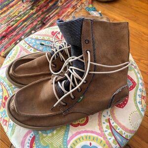Sanuk Womens Canvas Vegan Boots